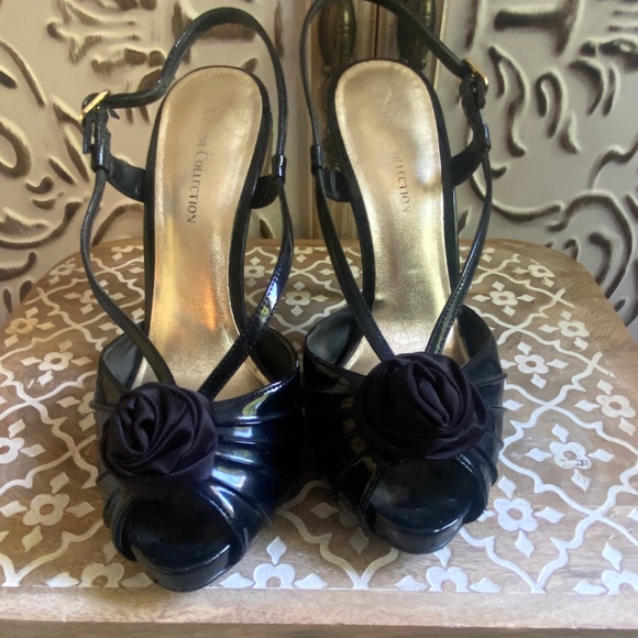 Faux Patent Leather Open-toe Shoes with Rose Detail, Size 8 - Picture 2 of 8